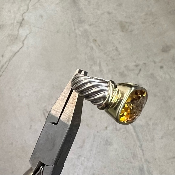 David Yurman Citrine Ring in 14k gold and Sterling Silver - Picture 8 of 8